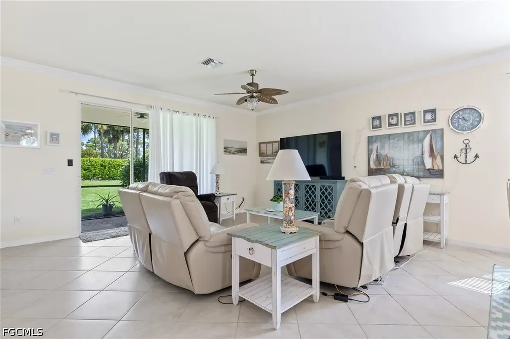 2449 Caslotti Way Cape Coral FL 33909