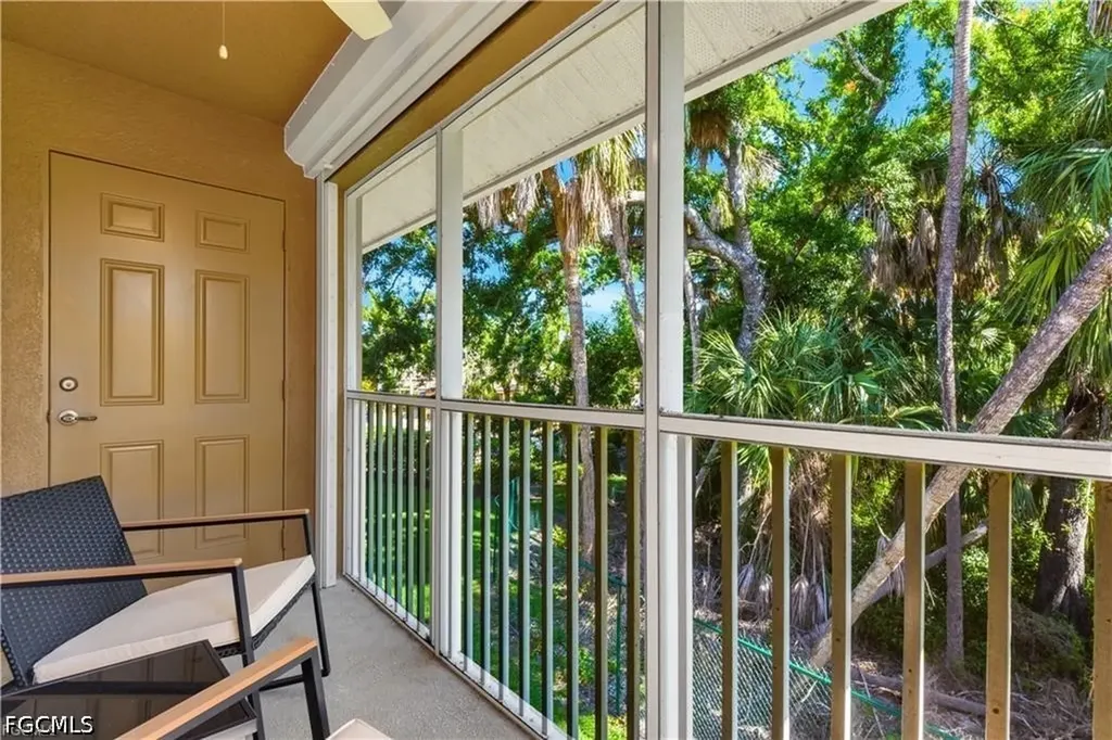 1113 Winding Pines Circle Cape Coral FL 33909
