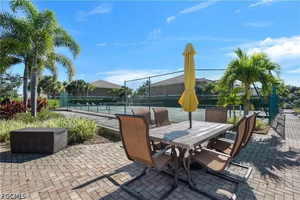 1113 Winding Pines Circle Cape Coral FL 33909