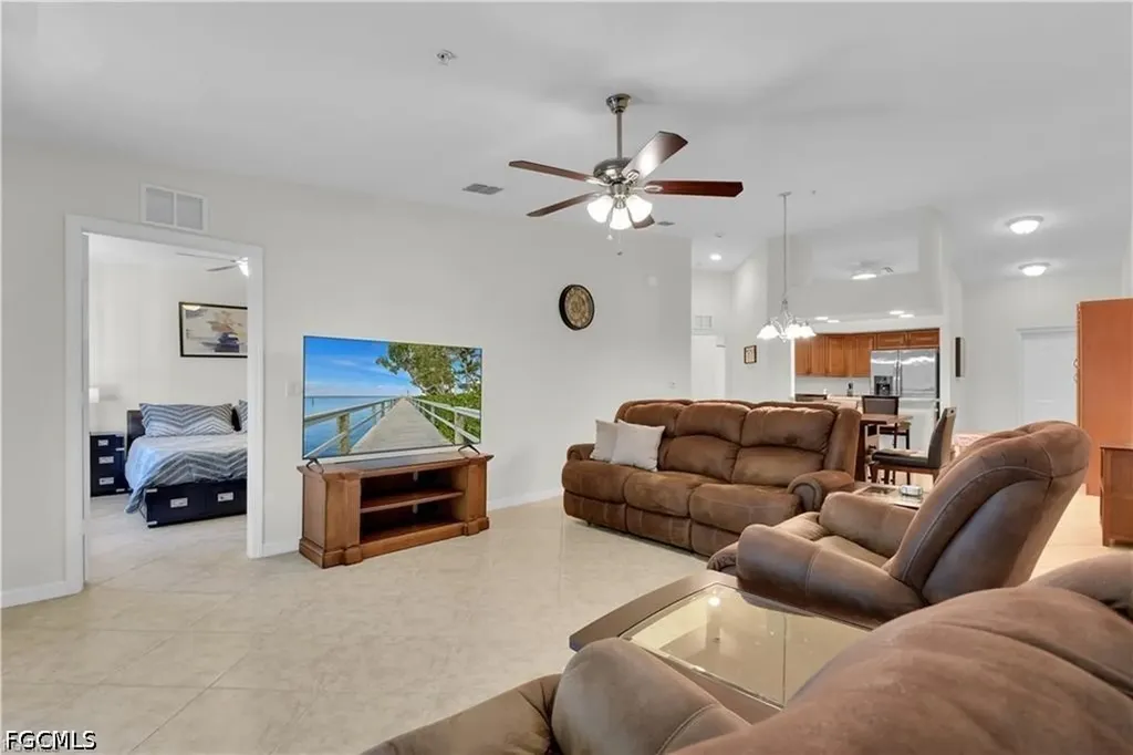 1113 Winding Pines Circle Cape Coral FL 33909