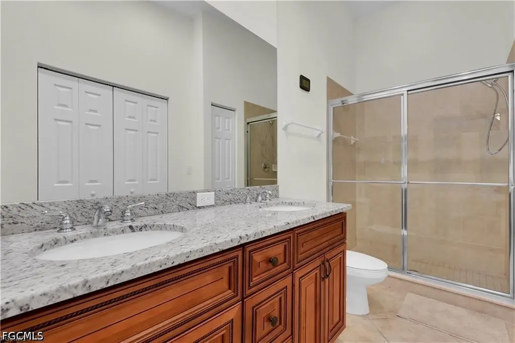 1113 Winding Pines Circle Cape Coral FL 33909