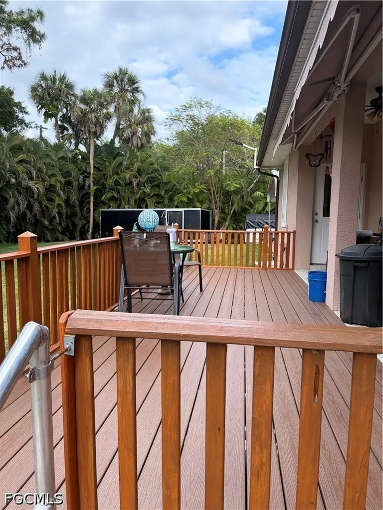 92 Evergreen Road North Fort Myers FL 33903