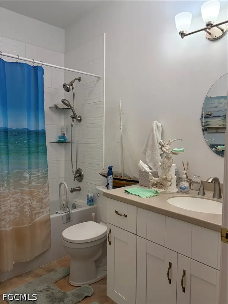 92 Evergreen Road North Fort Myers FL 33903