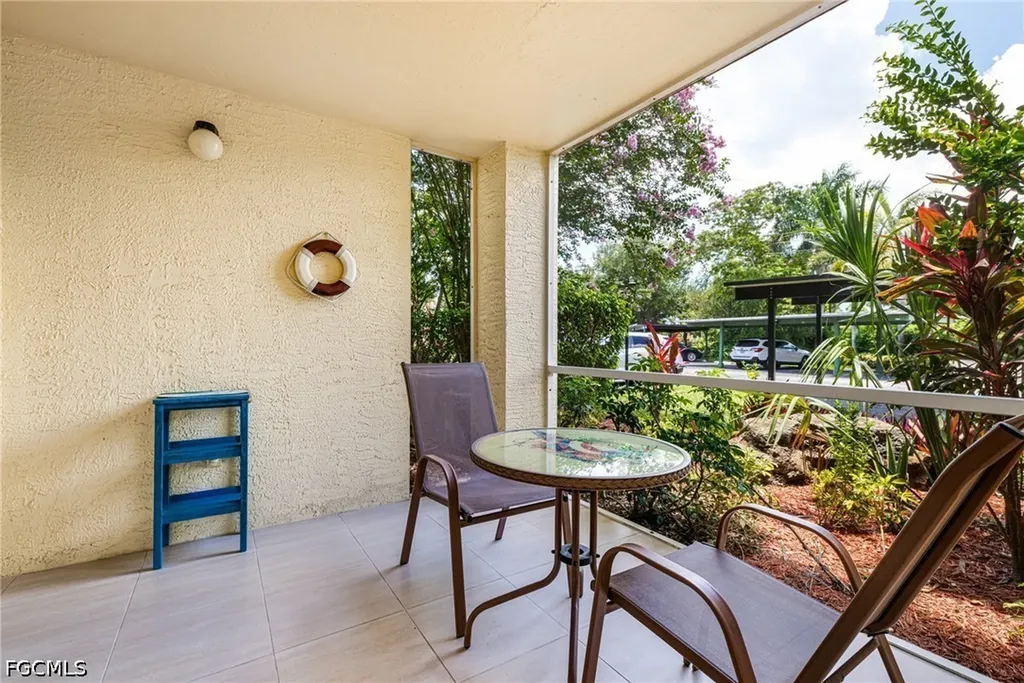 12620 Equestrian Circle Fort Myers FL 33907