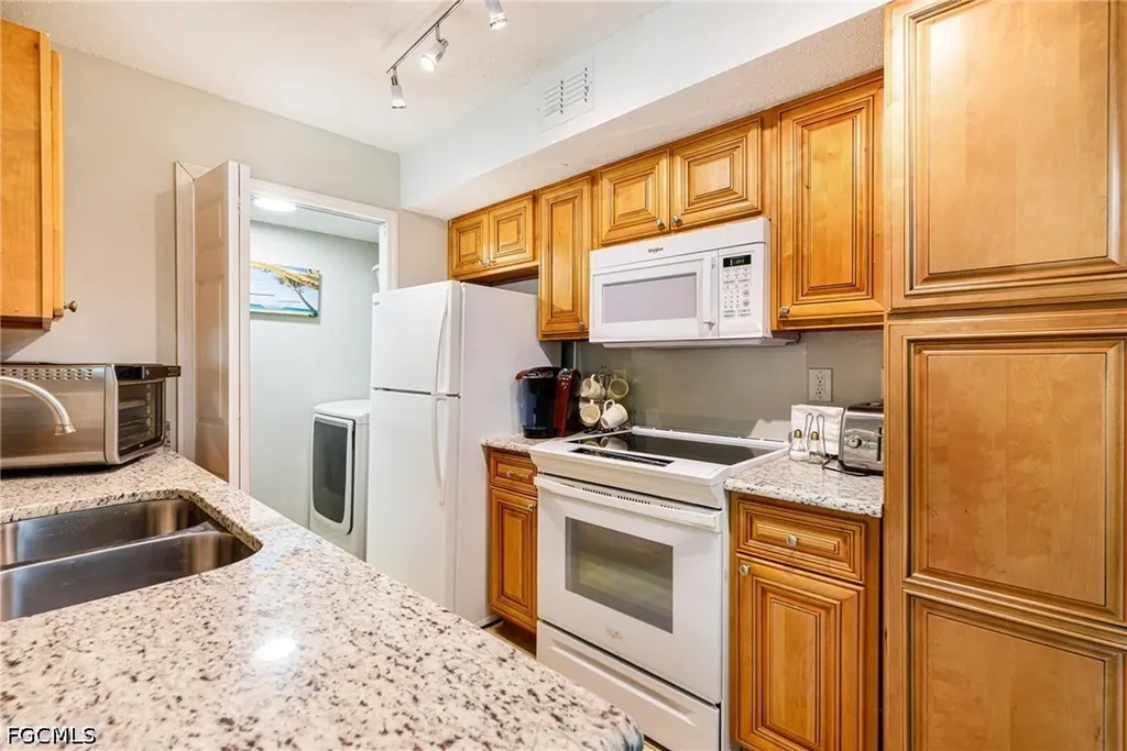 12620 Equestrian Circle Fort Myers FL 33907
