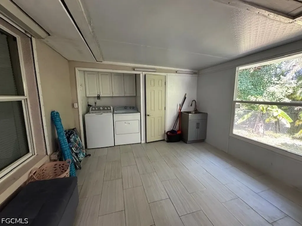 8409 Tahiti Road Fort Myers FL 33967