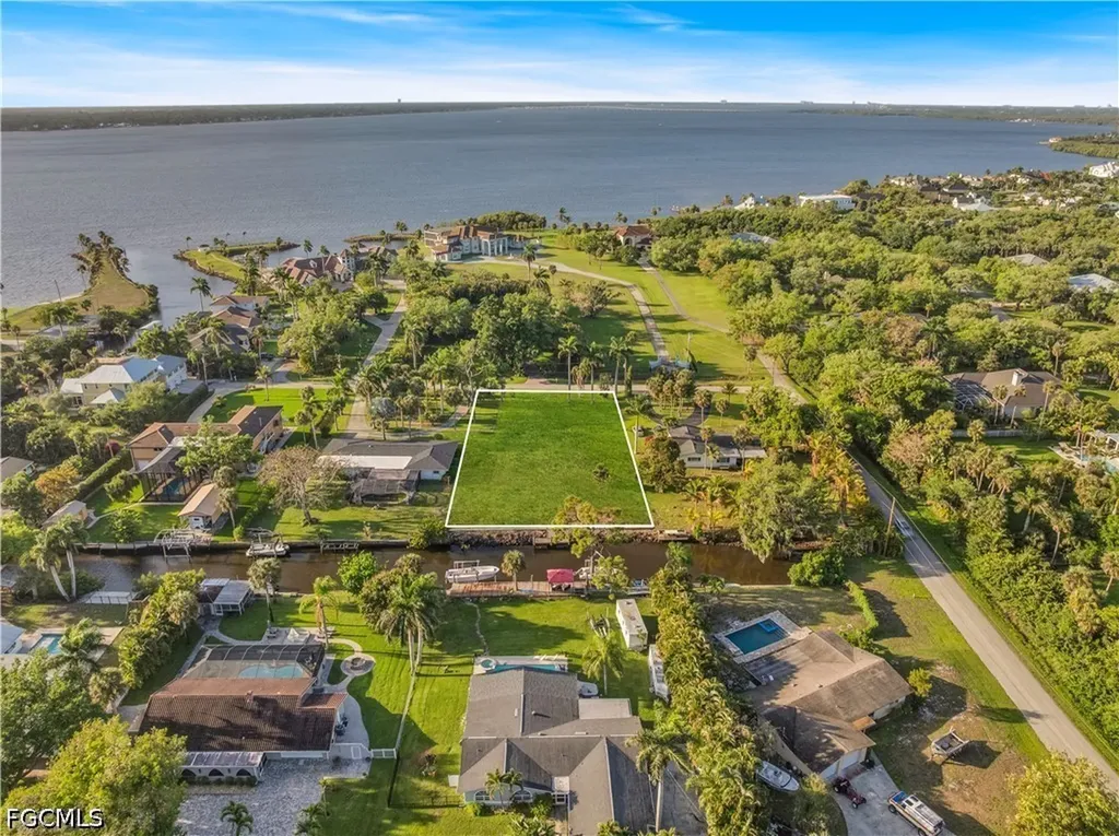 62 Wolcott Drive North Fort Myers FL 33903