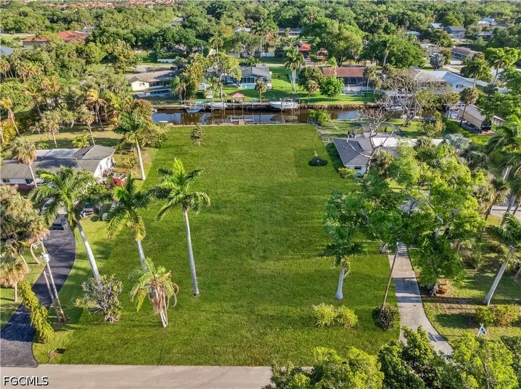 62 Wolcott Drive North Fort Myers FL 33903