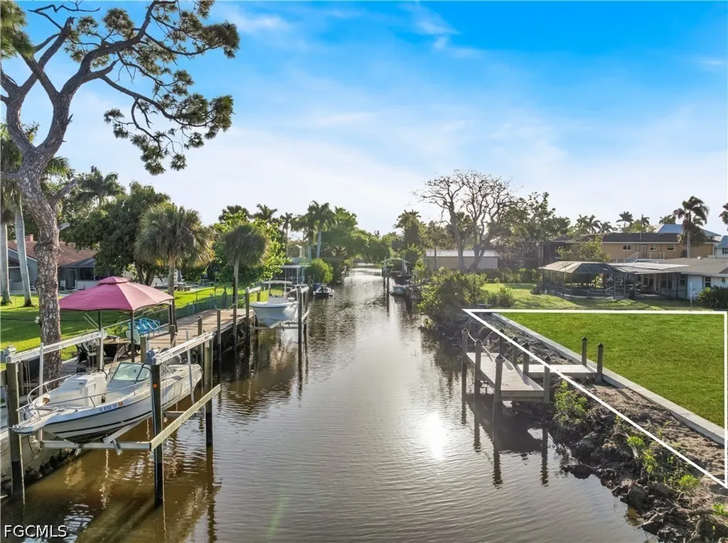 62 Wolcott Drive North Fort Myers FL 33903