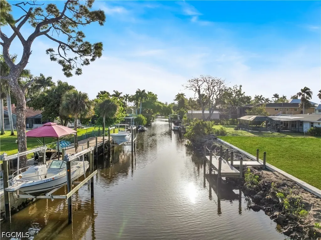 62 Wolcott Drive North Fort Myers FL 33903