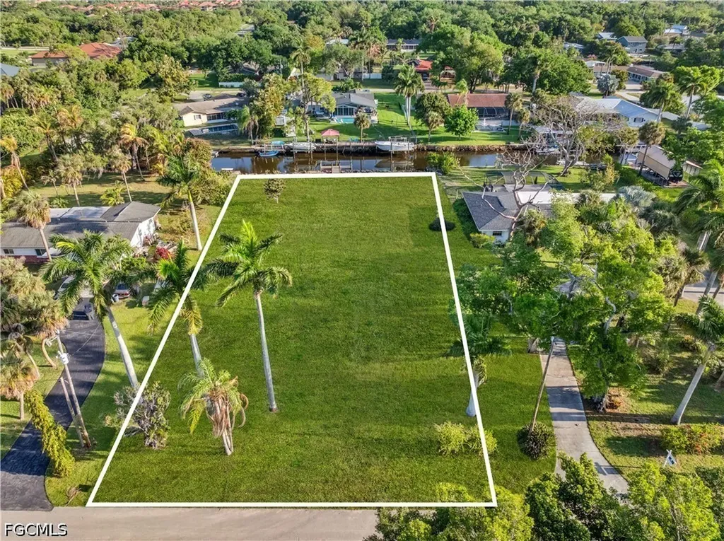 62 Wolcott Drive North Fort Myers FL 33903
