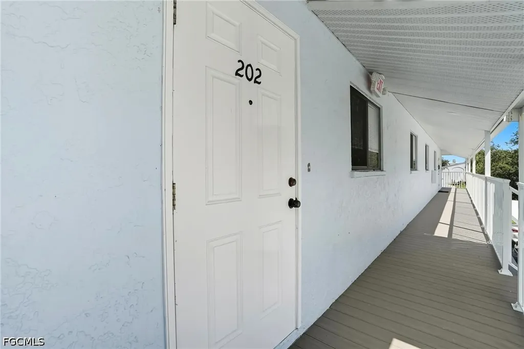1203 SW 48th Terrace Cape Coral FL 33914