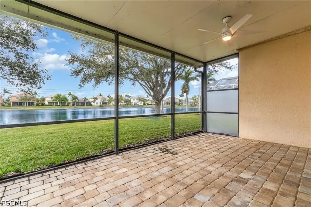 2684 Sunset Lake Drive Cape Coral FL 33909
