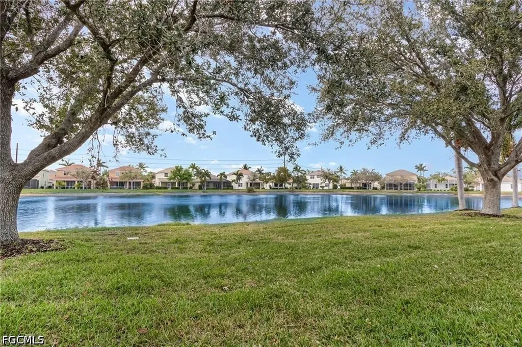 2684 Sunset Lake Drive Cape Coral FL 33909