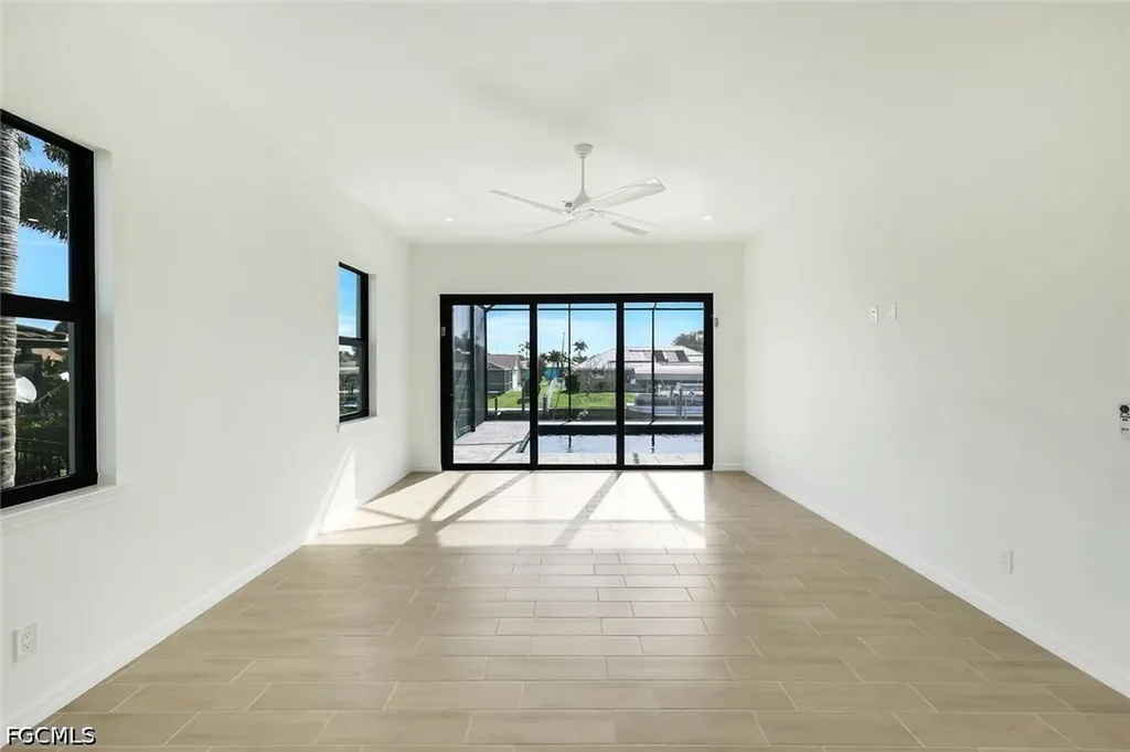 4817 Pelican Boulevard Cape Coral FL 33914