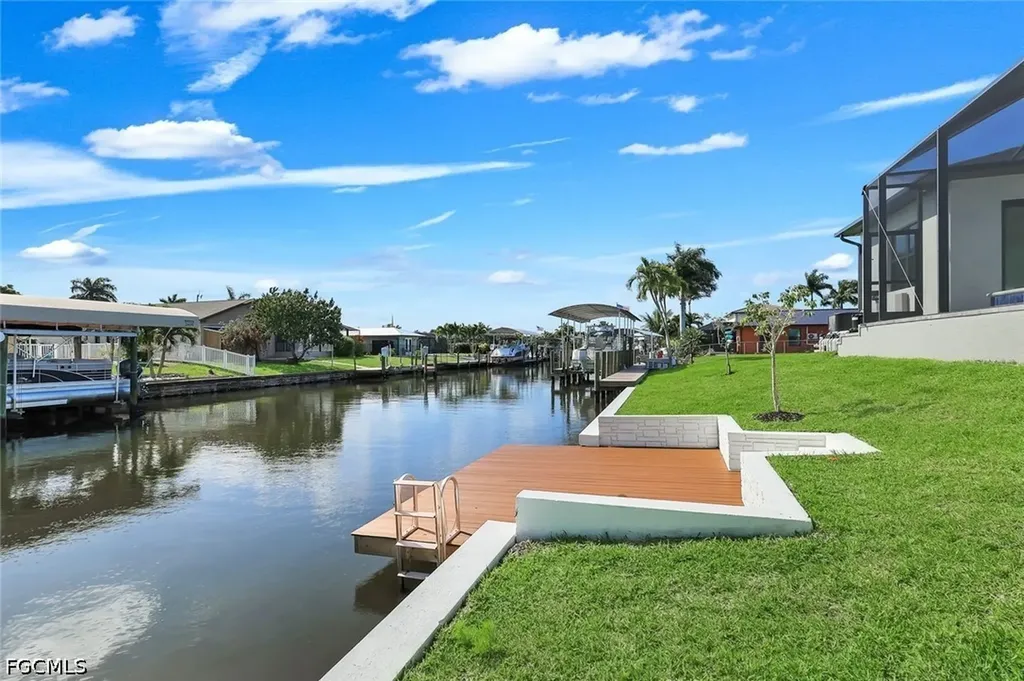4817 Pelican Boulevard Cape Coral FL 33914