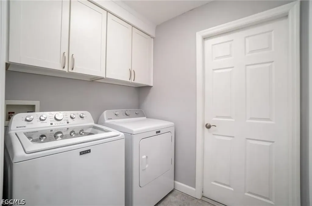 844 SW 17th Terrace Cape Coral FL 33991