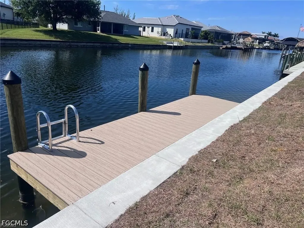 512 NW 38th Place Cape Coral FL 33993