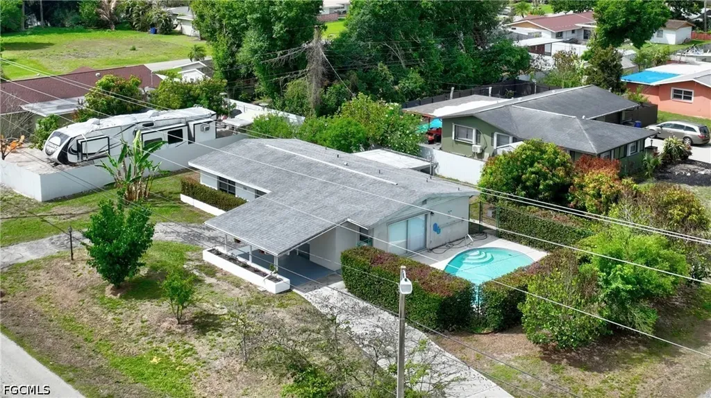 25 Maple Avenue N Lehigh Acres FL 33936