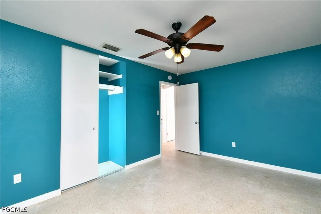 25 Maple Avenue N Lehigh Acres FL 33936