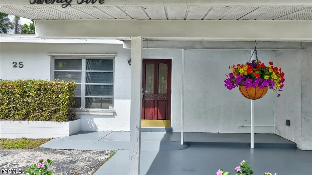 25 Maple Avenue N Lehigh Acres FL 33936