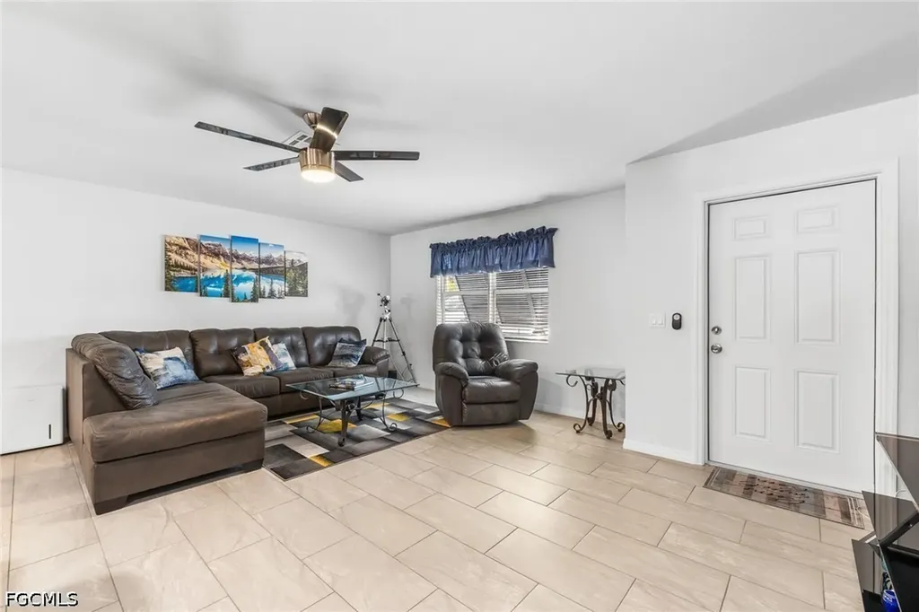 6118 Park Road Fort Myers FL 33908