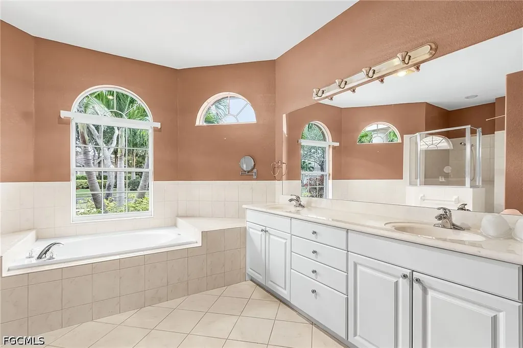 14810 Fripp Island Court Naples FL 34119