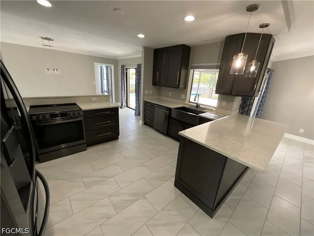 20620 Pine Tree Lane Estero FL 33928