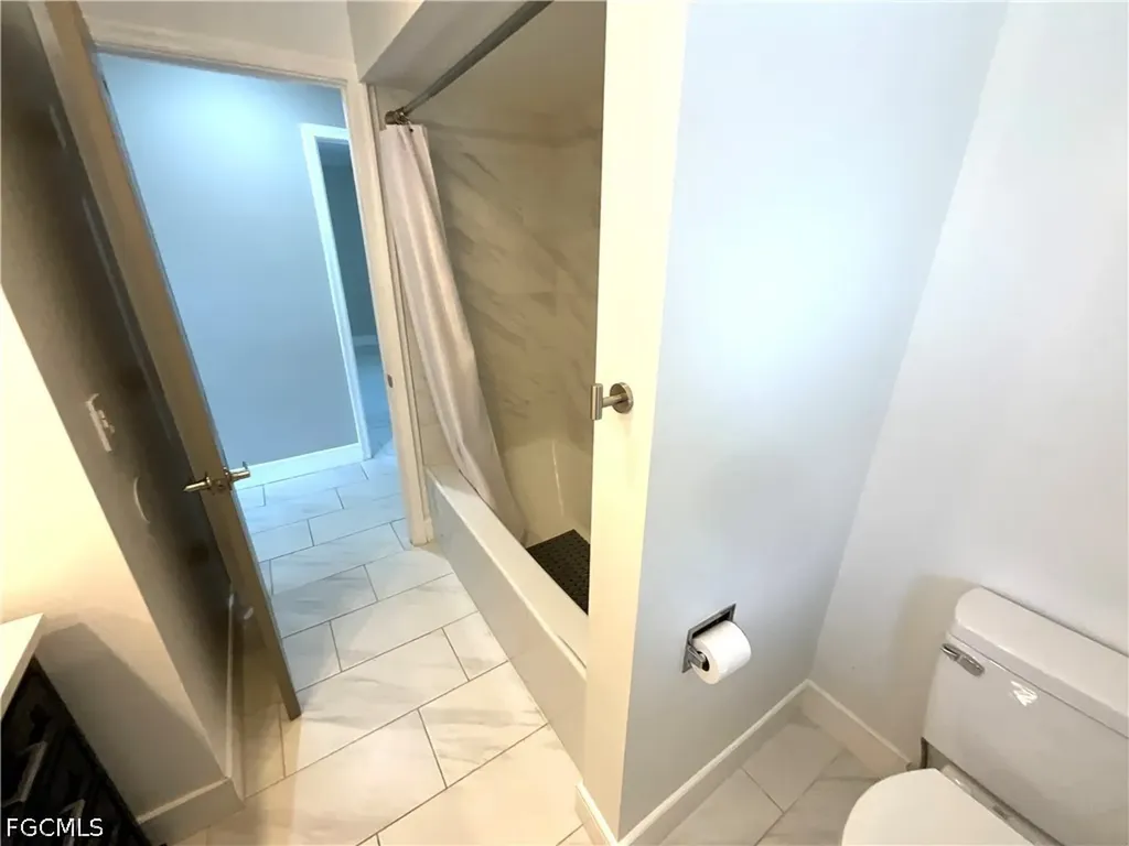 20620 Pine Tree Lane Estero FL 33928
