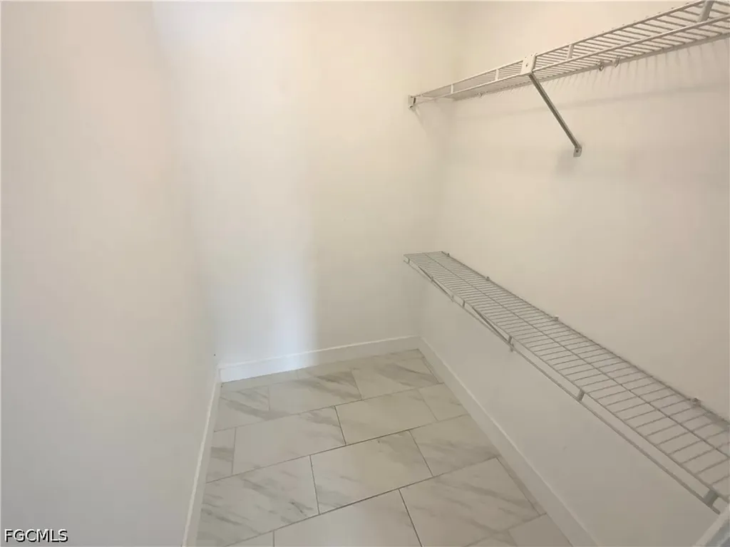 20620 Pine Tree Lane Estero FL 33928