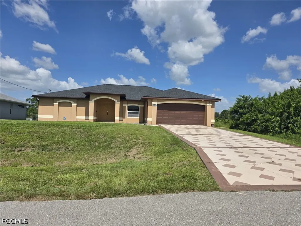 1816 Tomaso Avenue Lehigh Acres FL 33972