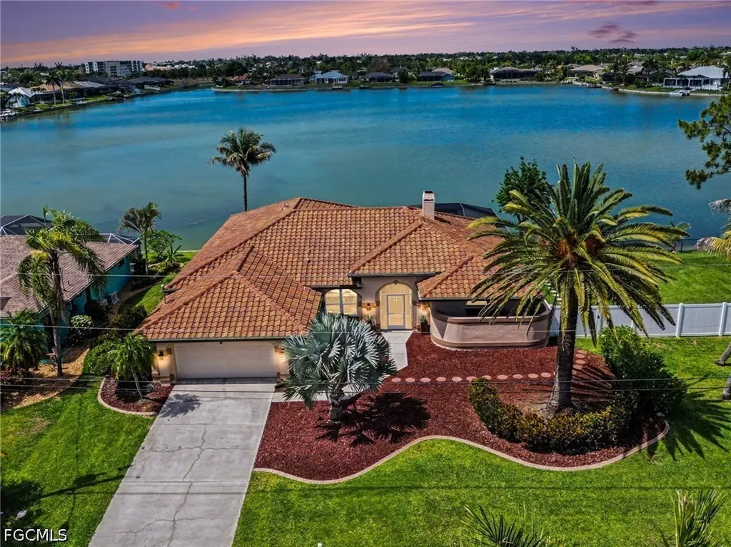 1323 SW 27th Terrace Cape Coral FL 33914
