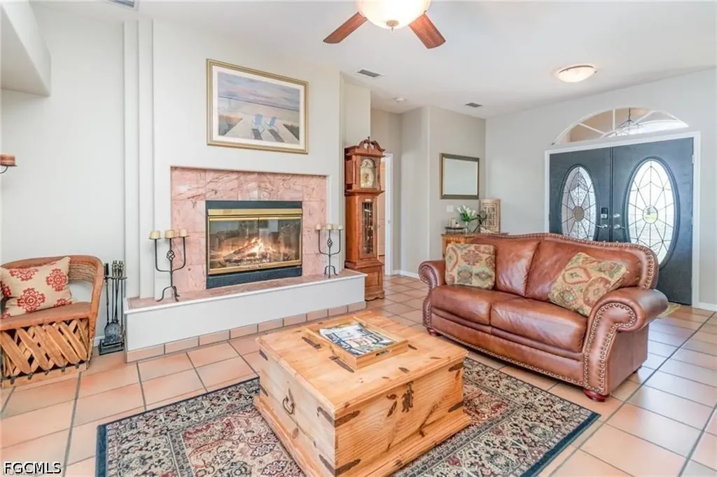 1323 SW 27th Terrace Cape Coral FL 33914