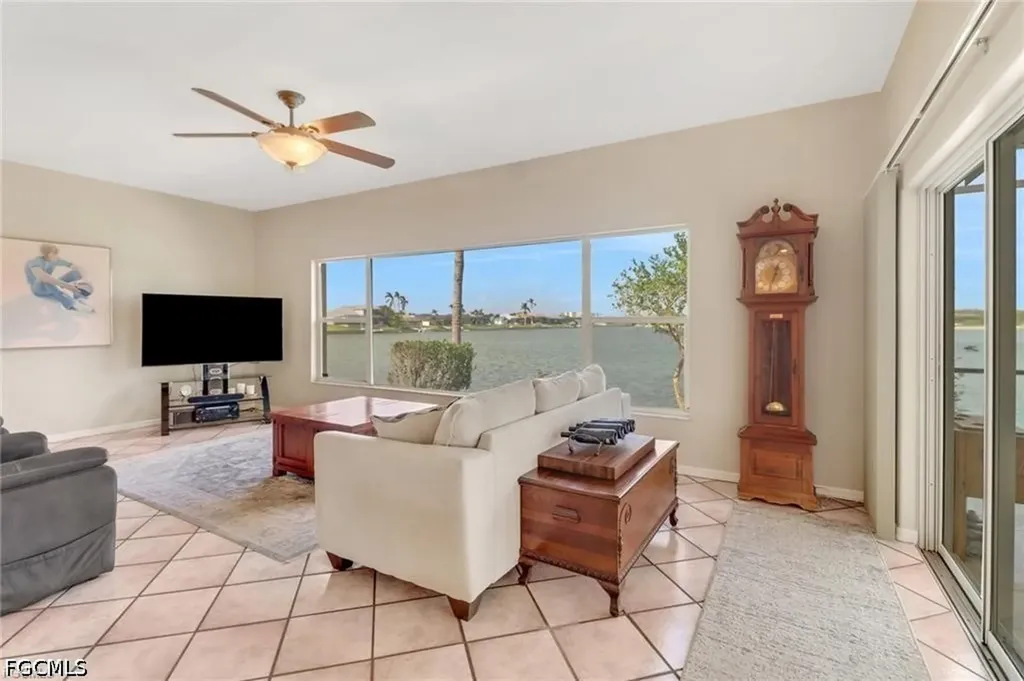 1323 SW 27th Terrace Cape Coral FL 33914