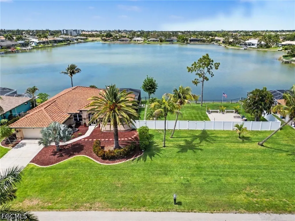 1323 SW 27th Terrace Cape Coral FL 33914