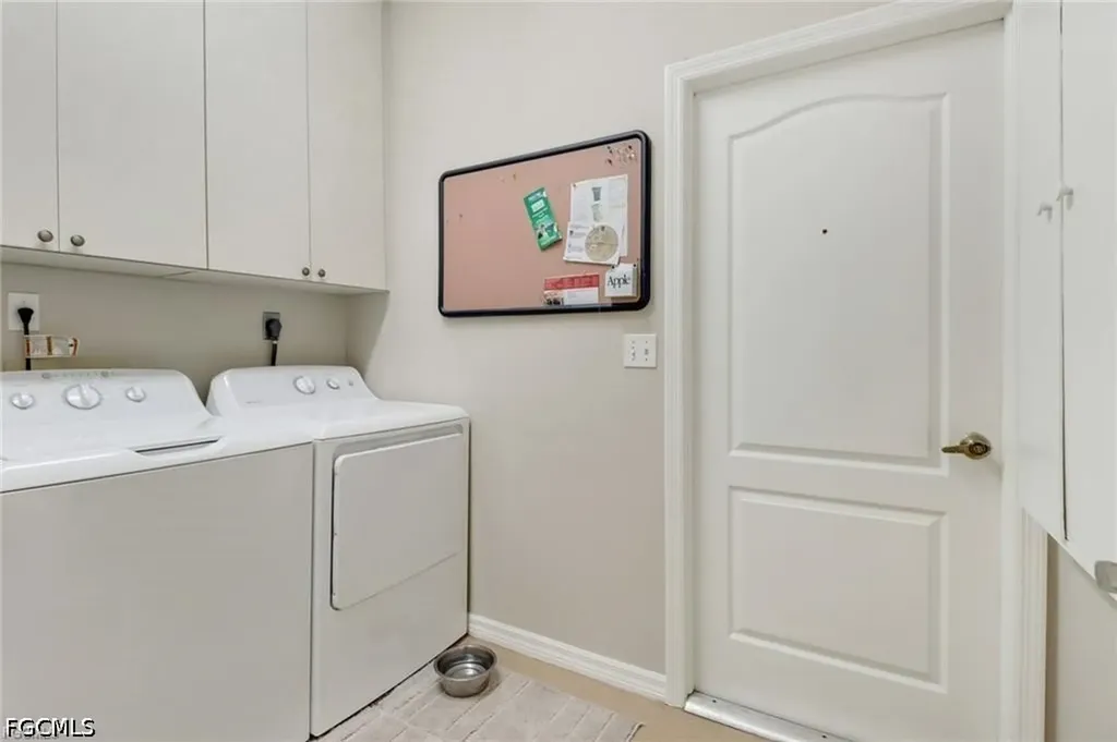 1323 SW 27th Terrace Cape Coral FL 33914