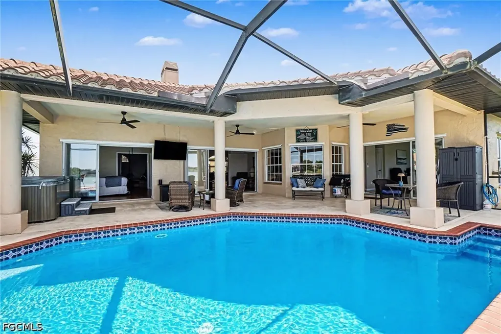1323 SW 27th Terrace Cape Coral FL 33914