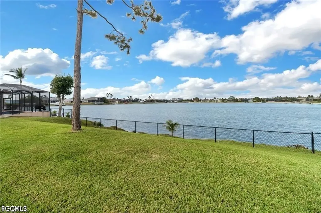 1323 SW 27th Terrace Cape Coral FL 33914
