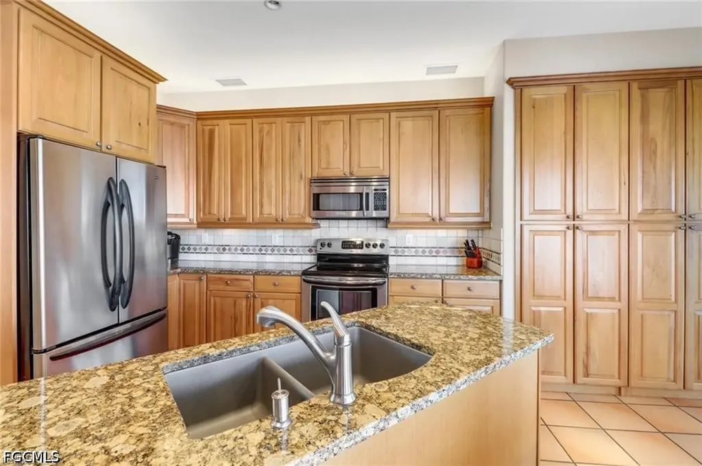 1323 SW 27th Terrace Cape Coral FL 33914