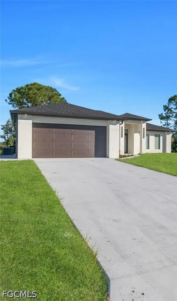 4028 26th Street SW Lehigh Acres FL 33976