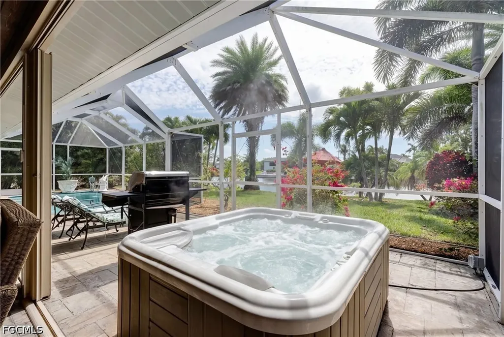 2912 SW 1st Terrace Cape Coral FL 33991