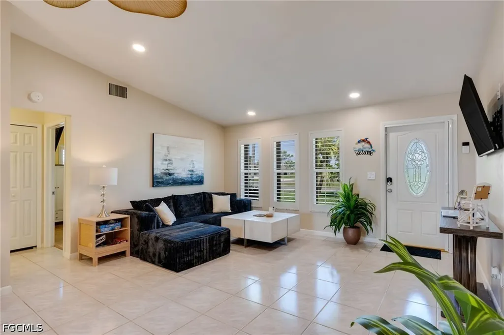 2912 SW 1st Terrace Cape Coral FL 33991
