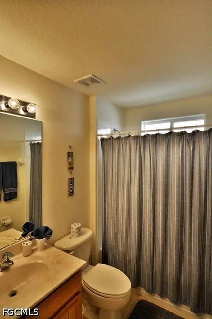 8887 Falcon Pointe Loop Fort Myers FL 33912