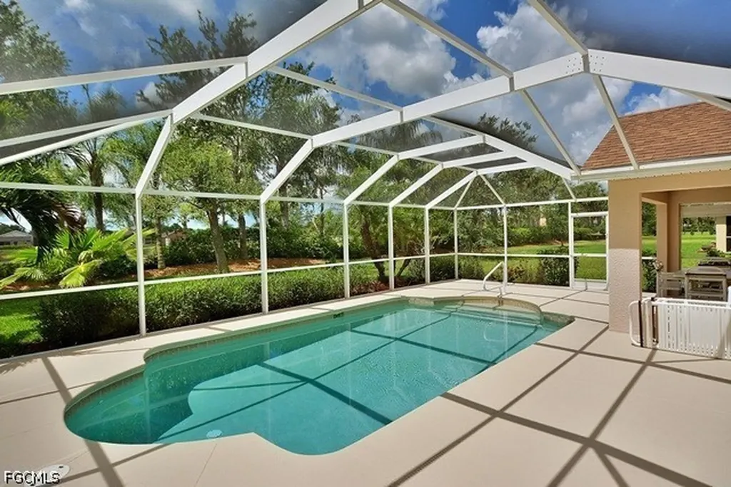 8887 Falcon Pointe Loop Fort Myers FL 33912