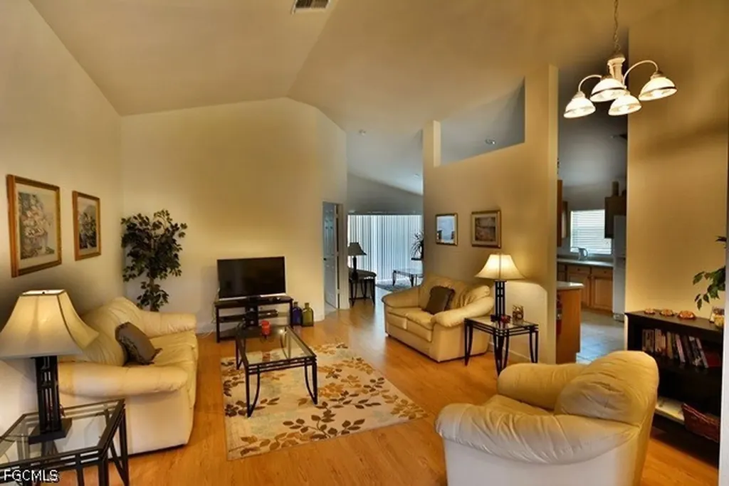 8887 Falcon Pointe Loop Fort Myers FL 33912