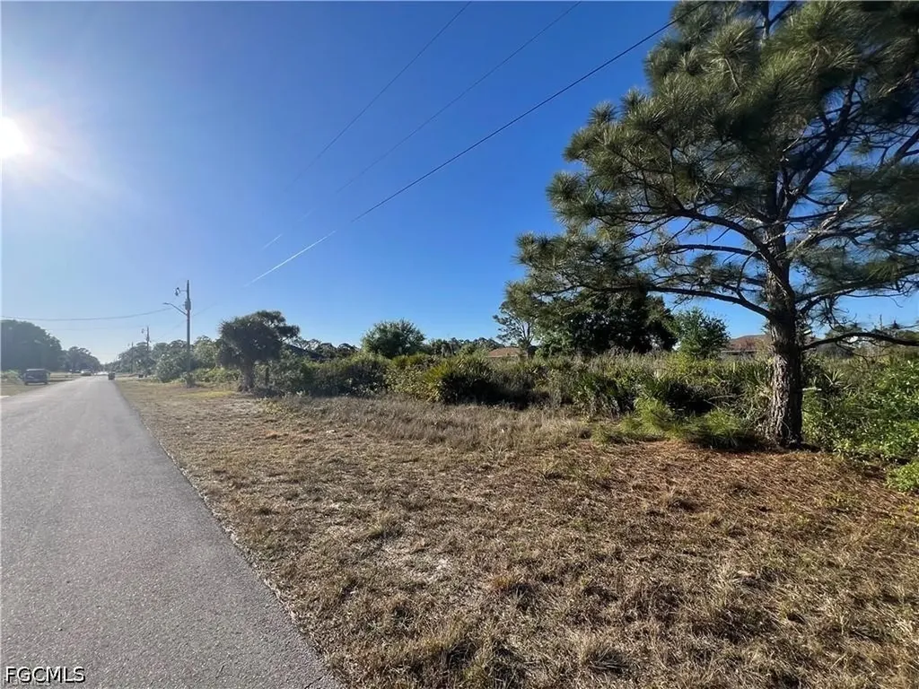 2706 49th Street W Lehigh Acres FL 33971
