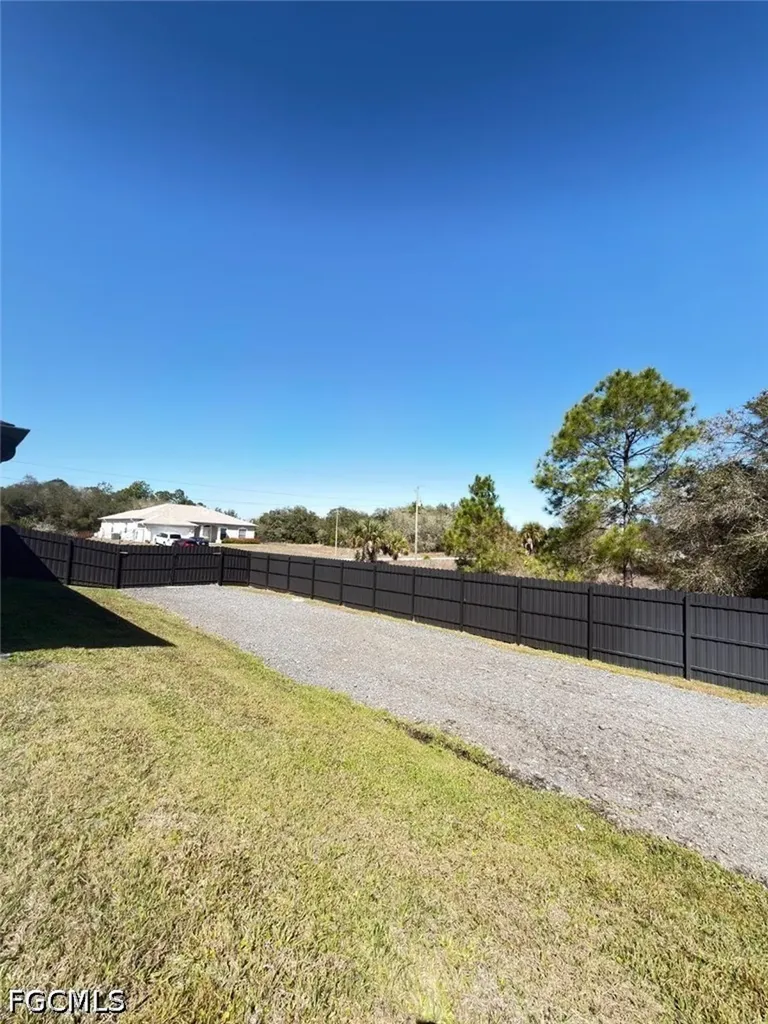 1602 Mcarthur Avenue Lehigh Acres FL 33972