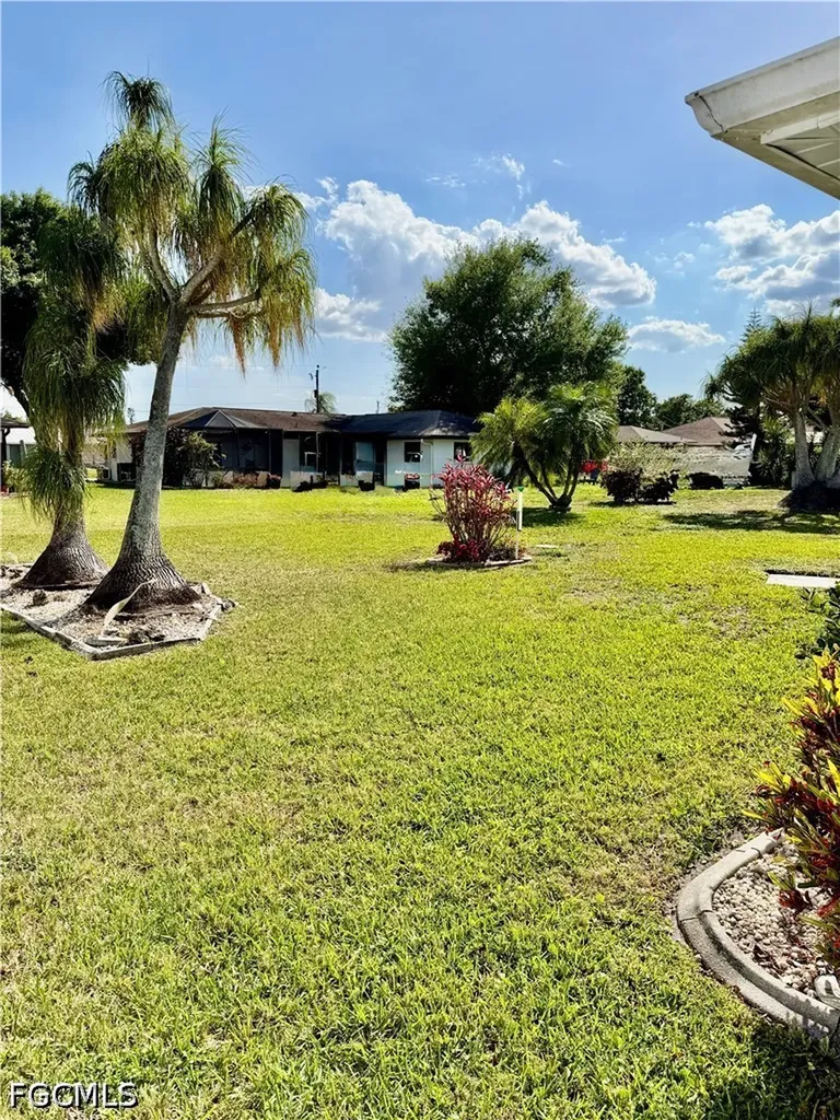 2216 SE 3rd Street Cape Coral FL 33990