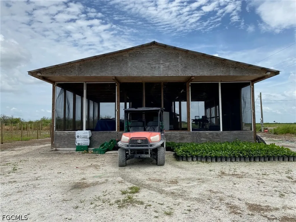 5567 5th Road Labelle FL 33935