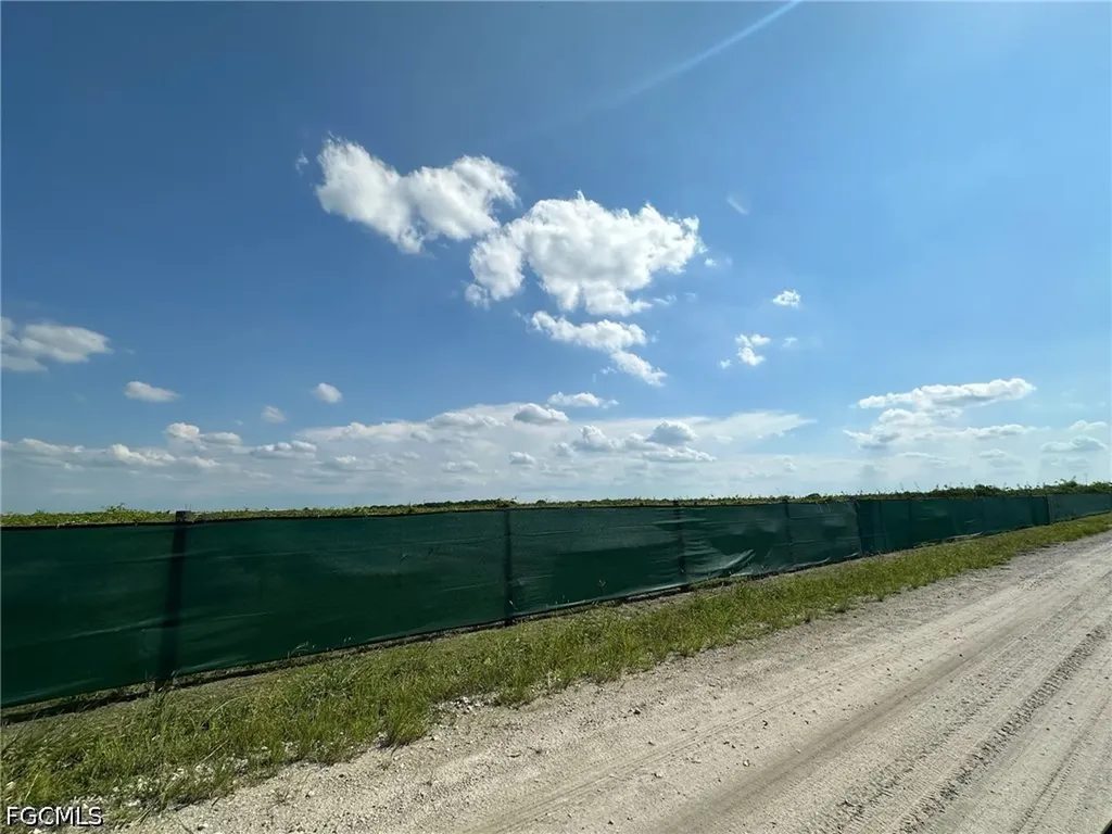 5567 5th Road Labelle FL 33935